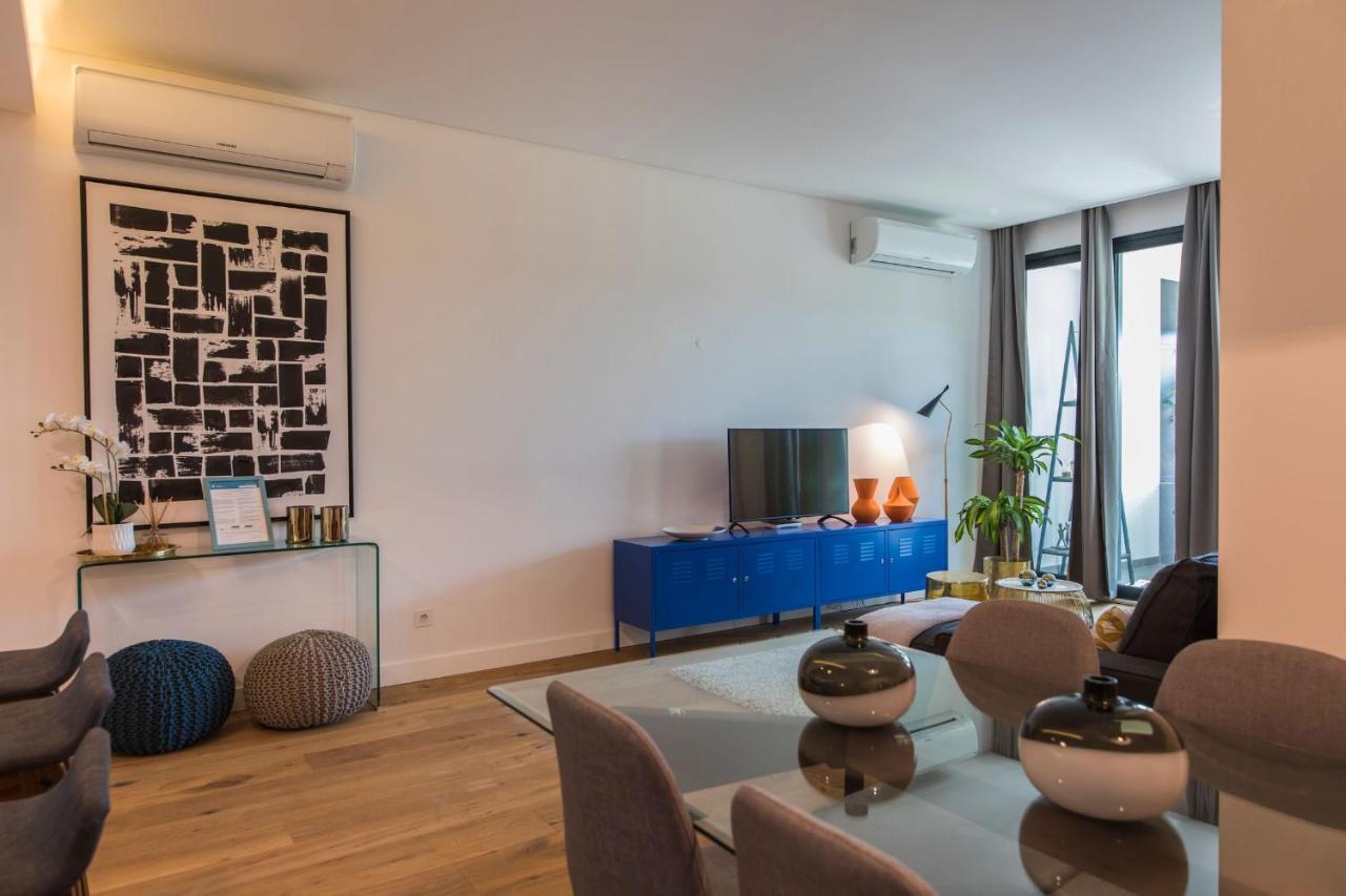 Lovelystay - Modern And Colourful Flat In The Heart Of Graca Lisbon Luaran gambar