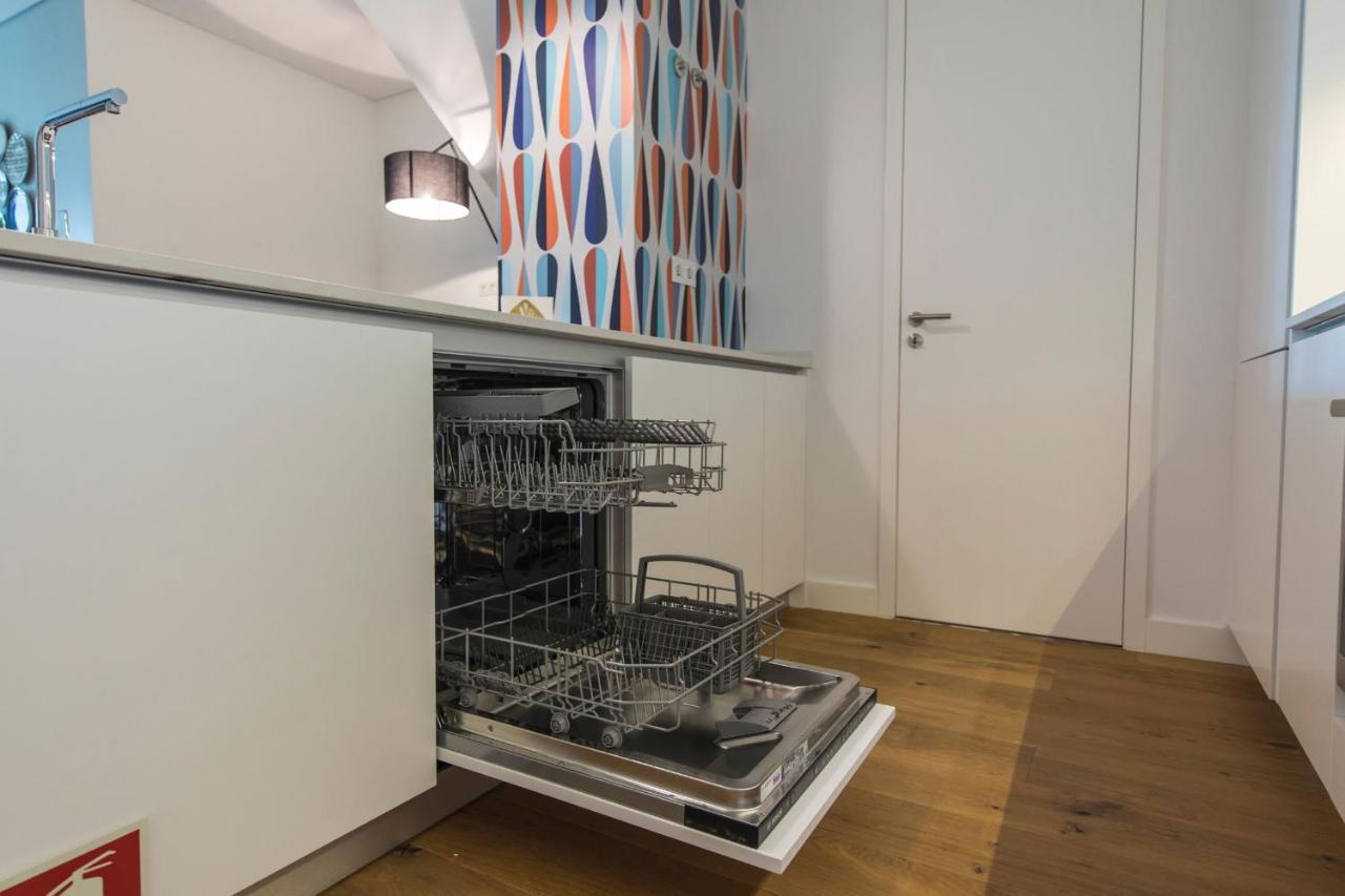 Lovelystay - Modern And Colourful Flat In The Heart Of Graca Lisbon Luaran gambar