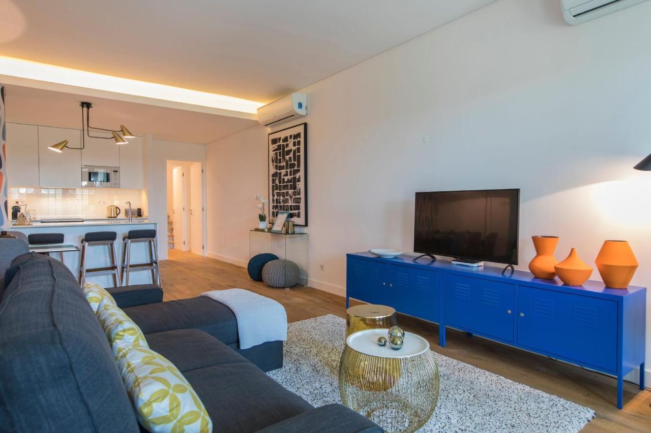 Lovelystay - Modern And Colourful Flat In The Heart Of Graca Lisbon Luaran gambar